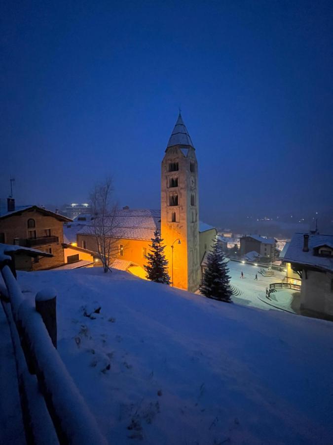 Chalet Blanc "Le Flocon" Курмайор Екстер'єр фото